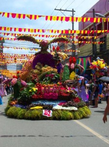 davao-kadayawan-2011-ampc-floral-float-parade-b2