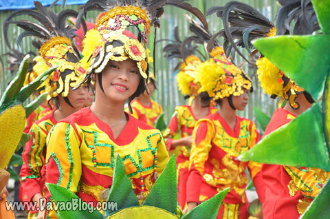 Kadayawan-2013-Indak-Indak-sa-Kadalanan-3