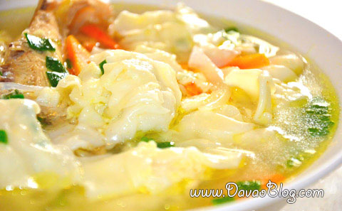 Yummy-Chicken-Wonton-Soup-Recipe-easy-to-make-soup-recipe